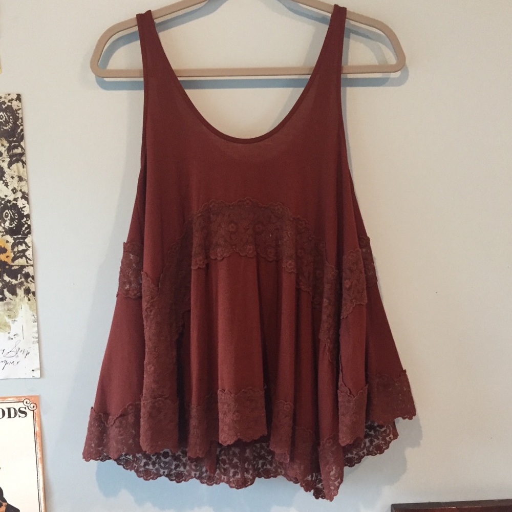 AE lace detail top
